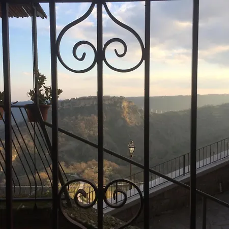 Le Calanque La Terrazza Su Civita Lubriano Room photo