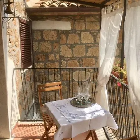 Le Calanque La Terrazza Su Civita Lubriano Exterior photo